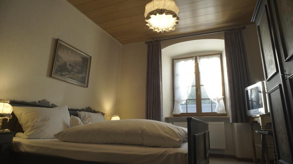 Fährhaus Hotel Waldshut-Tiengen Zimmer foto